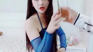大长腿美女酒店被鸡巴很大的帅小伙用尽全力狠狠操逼