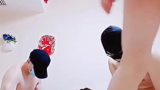 Bridgette Bs丈夫和她的情人在各种姿势中诱惑一个惊人的年轻女子