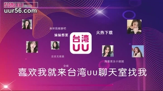 小巧的拉丁裔继女在POV视频中被继父操了