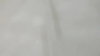 性感的露娜和两个男人一起看色情片
