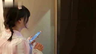 【爱情故事】，网恋新人，单身未婚，剩女正当饥渴时，颇有几分姿色