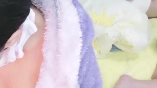 Artemida的渴望被一个有天赋的陌生人满足在她的宿舍里