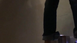 与哥哥乱伦的白虎萝莉-穿上制服网袜捆绑着被哥哥爆操